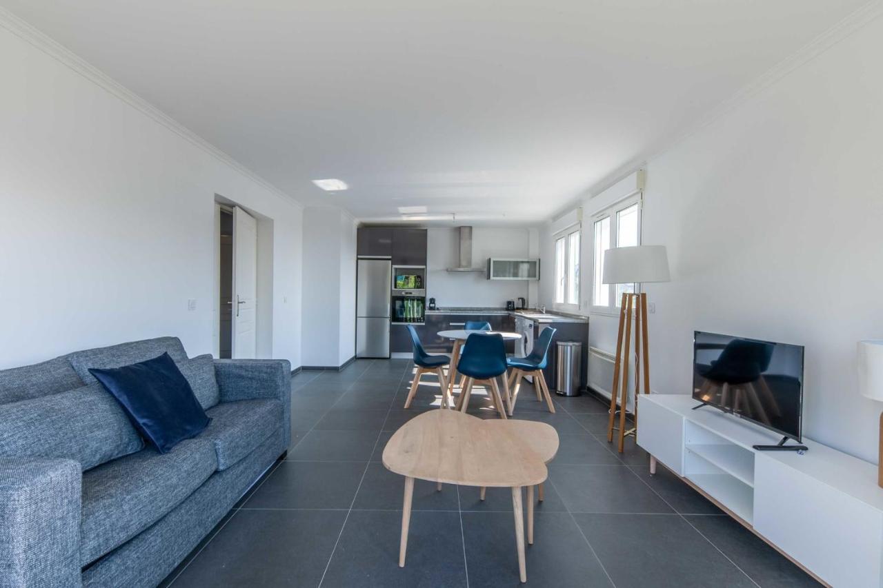 Lidicia - *